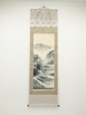 英峰筆　水墨山水　肉筆絹本掛軸（共箱）